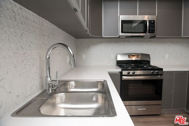 3618 Dunn Dr-Unit -105 in Los Angeles, CA - Building Photo - Building Photo