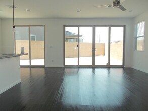 10148 Cluny Ave in Las Vegas, NV - Building Photo - Building Photo