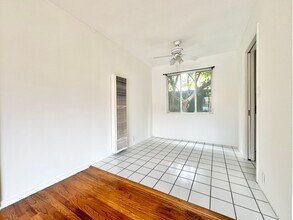 418 Vernon Ave in Los Angeles, CA - Building Photo - Building Photo