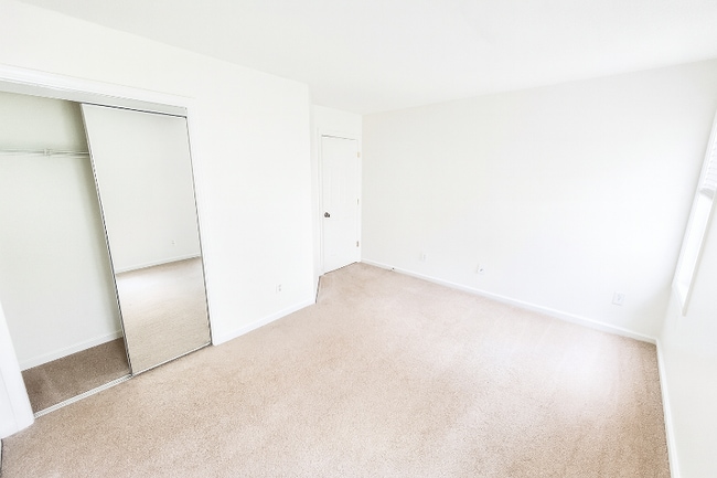 property at 2200 Mountain Mist Ct