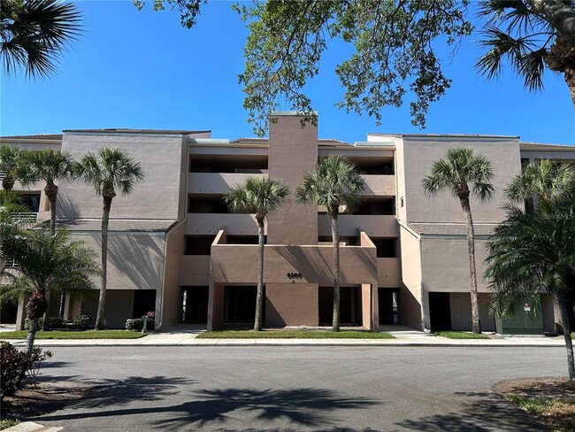 6260 Kipps Colony Ct S in Gulfport, FL - Building Photo - Building Photo