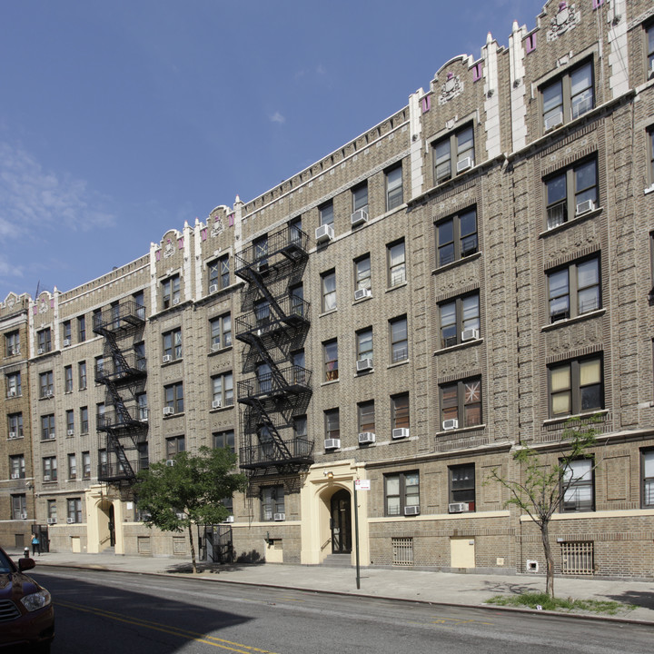 366 Wadsworth Ave in New York, NY - Building Photo