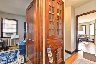 3925 W St NW in Washington, DC - Building Photo - Interior Photo