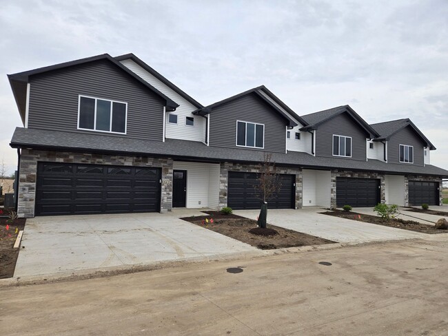 property at 1630-1630 Aspen Ct