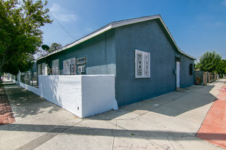 13200 Pinney St in Pacoima, CA - Building Photo - Building Photo