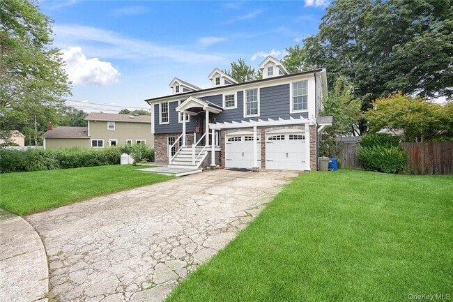 1731 Prime St in West Babylon, NY - Building Photo - Building Photo