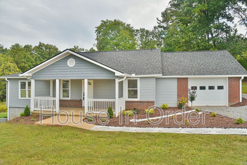 134 Goldview Rd in Asheville, NC - Building Photo