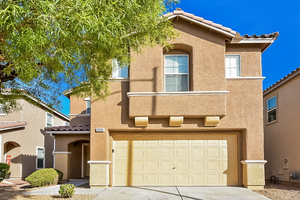 2404 Cockatiel Dr in North Las Vegas, NV - Building Photo