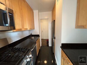 East 79th Street in New York, NY - Foto de edificio - Building Photo