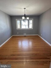 5118 Avoca Ave in Ellicott City, MD - Foto de edificio - Building Photo