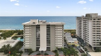 9273 Collins Ave in Surfside, FL - Building Photo