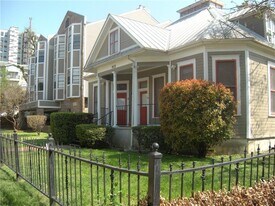 915 W 23rd St in Austin, TX - Building Photo