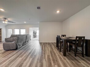 8706 Marlow Dr in Texas City, TX - Building Photo - Building Photo