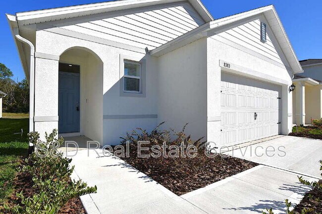 8383 Madrid St in Lakeland, FL - Building Photo - Building Photo