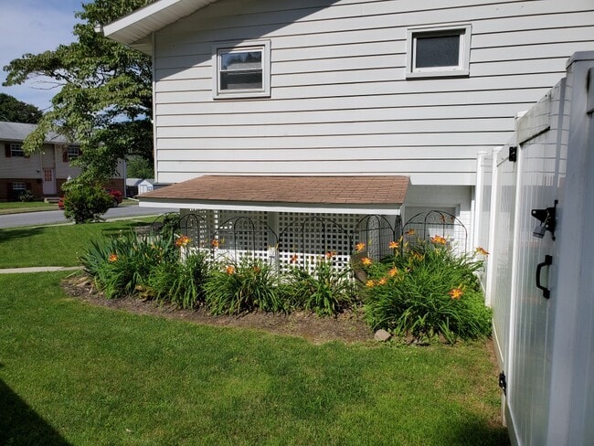 802 E Chew St, Unit Apt A in Allentown, PA - Building Photo - Building Photo