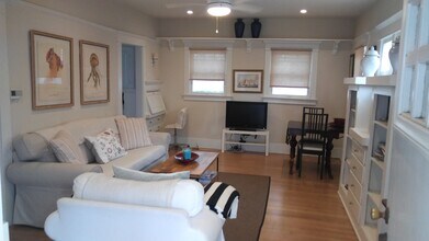 36 19th Pl, Unit 36 19th Place in Los Angeles, CA - Building Photo - Building Photo