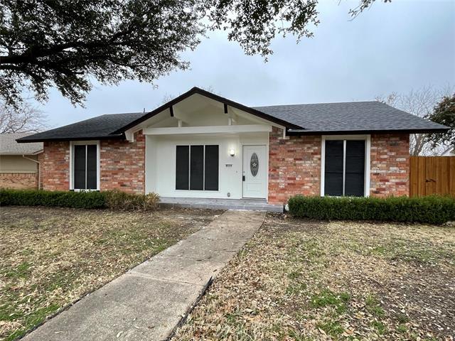 property at 2113 Glencrest Ln