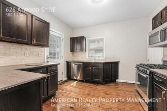 626 Atwood St NE in Grand Rapids, MI - Building Photo - Building Photo
