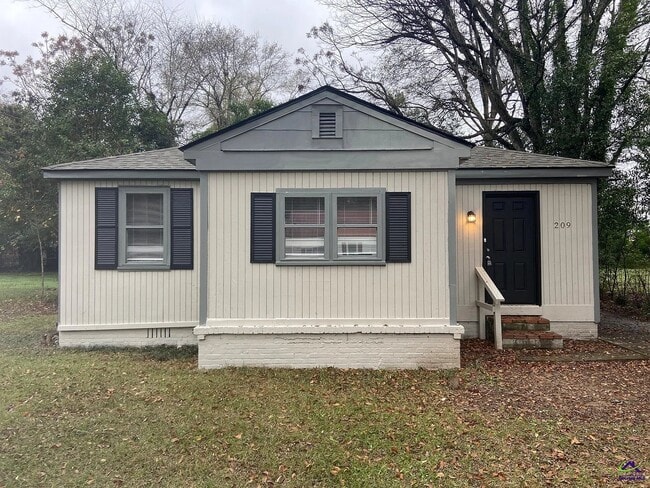 property at 209 Meadowdale Dr