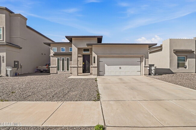 property at 925 Louisiana Downs Ave