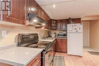 9 Fidelity Ave in Brampton, ON - Building Photo - Building Photo