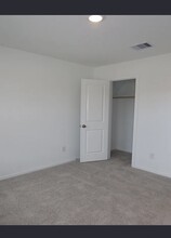 5122 Red Drum Dr in Baytown, TX - Building Photo - Building Photo