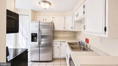 7416 Kilcreggan Terrace in Gaithersburg, MD - Building Photo - Building Photo