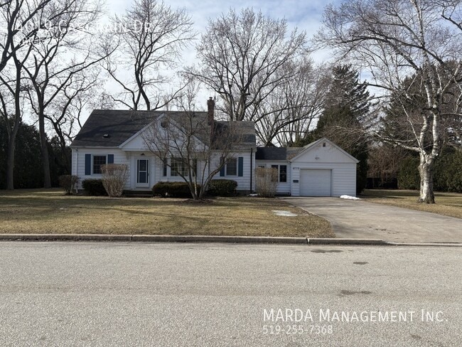 property at 4019 Casgrain Dr