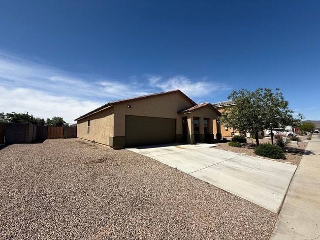 3702 E Andrea Dr in Kingman, AZ - Building Photo - Building Photo