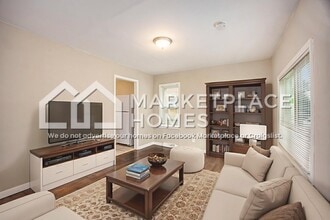 8147 Prospect Ave in Warren, MI - Building Photo - Building Photo