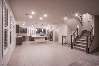 8040 Haywood Estate Ave in Las Vegas, NV - Building Photo - Building Photo