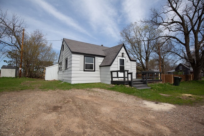 property at 411 Washington Ave
