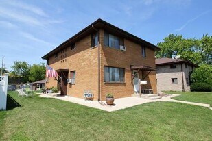 5041 S 13th St, Unit 5041 South 13th Street in Milwaukee, WI - Building Photo