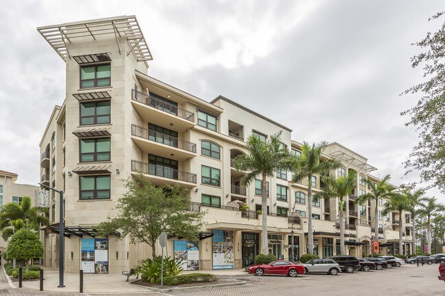 9123 Tamiami Trl