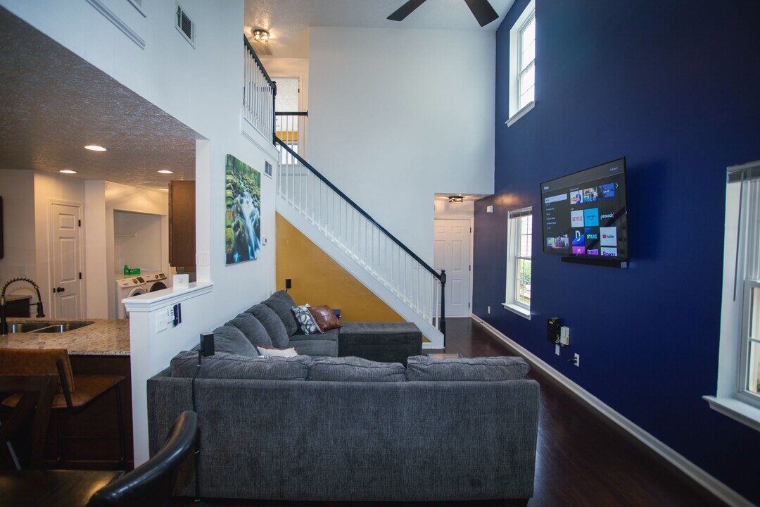 665 Lakeside Cir in Covington, GA - Building Photo