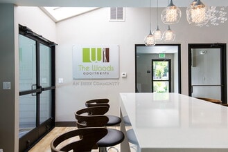 The Woods in Fremont, CA - Foto de edificio - Building Photo