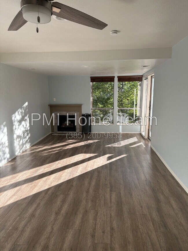 property at 424 N Center St