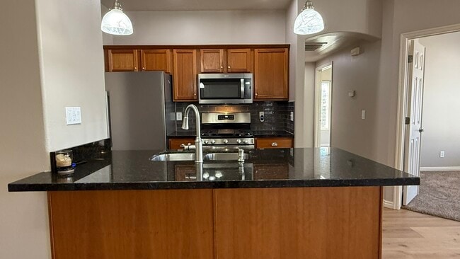 1174 S. Meadow Fork #6, Unit Bed 2 in Provo, UT - Foto de edificio - Building Photo