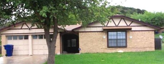 2309 Whitney Dr in Copperas Cove, TX - Foto de edificio