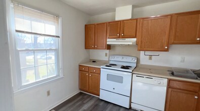 103 Canterbury Ct in Blacksburg, VA - Building Photo - Building Photo