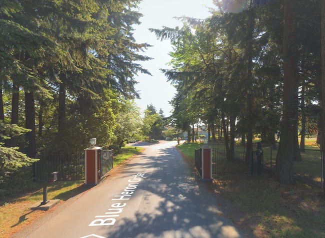 4210 Blue Heron Ct in Anacortes, WA - Building Photo - Building Photo