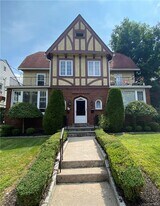 321 Hayward Ave in Mount Vernon, NY - Building Photo