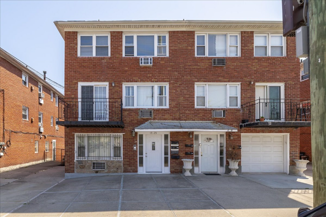 property at 15-25 209th St