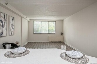 680 W Boston Post Rd-Unit -1C in Mamaroneck, NY - Building Photo - Building Photo