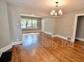 4239 Minnehaha Ave in Minneapolis, MN - Building Photo - Building Photo