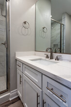 Lunada Bay Apartments in Palos Verdes Peninsula, CA - Building Photo - Interior Photo