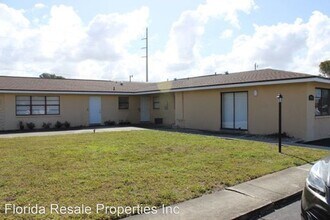 2935 SE 15th Pl in Cape Coral, FL - Building Photo - Building Photo