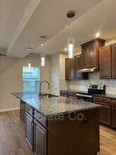 380 Crownover Way in Lewis Center, OH - Building Photo - Building Photo