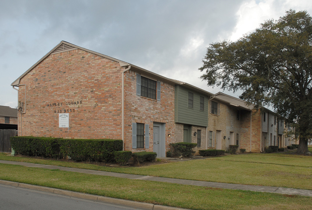 Ashley Square Townhomes in Beaumont, TX - Foto de edificio