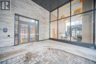 36 Olive Ave in Toronto, ON - Building Photo - Building Photo